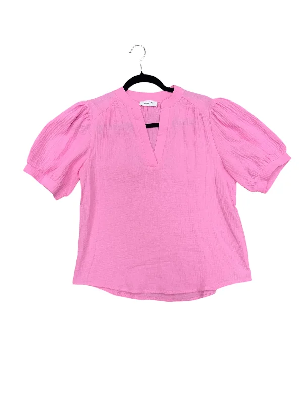 Top Short Sleeve By Clothes Mentor In Pink, Size: S Laid