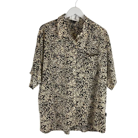 Top Short Sleeve By Versona In Animal Print, Size: Xl Streetwear Style