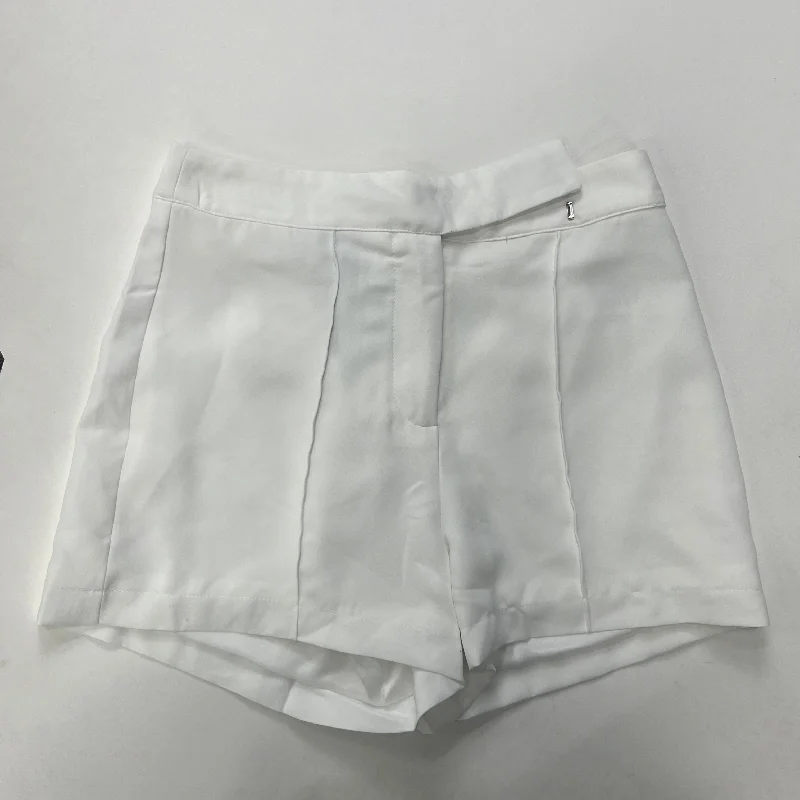 White Shorts Tcec, Size 4 Modern Men's Tech